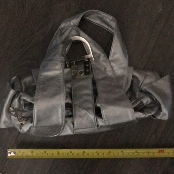 Silver handbag - Picture 3 of 3